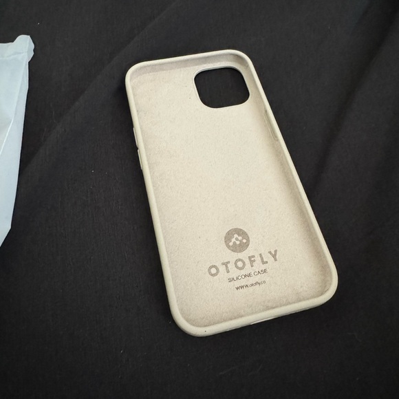 Brand new never used phone case - Picture 2 of 2